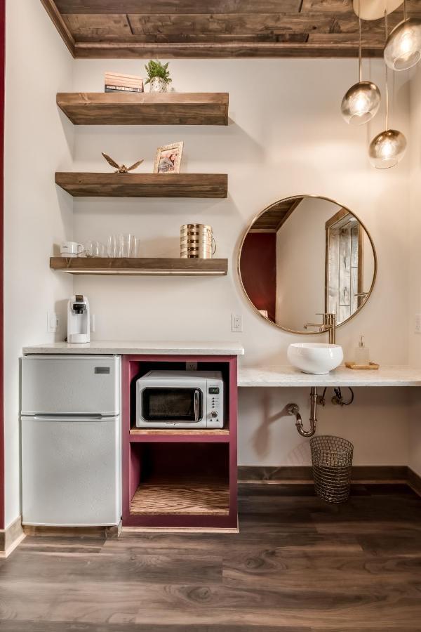The Port Of Prescott Boutique Hotel Экстерьер фото