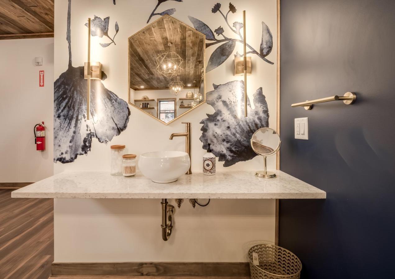 The Port Of Prescott Boutique Hotel Экстерьер фото